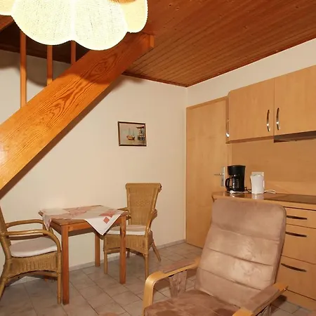 Ferienwohnung Unter Reet Ostseebad Goehren Appartamento