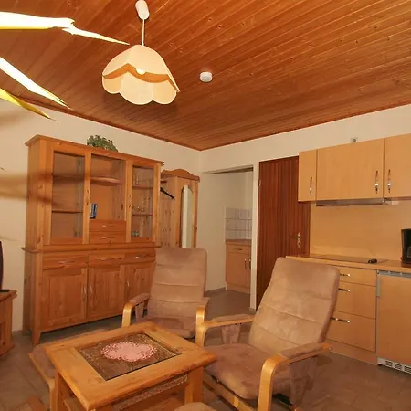 Ferienwohnung Unter Reet Ostseebad Goehren